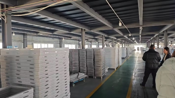 Windproof Casement Windows With Screens and Tempering Glass for Customizable Size